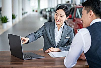 汽车销售 洞察市场脉动，驾驭职业未来